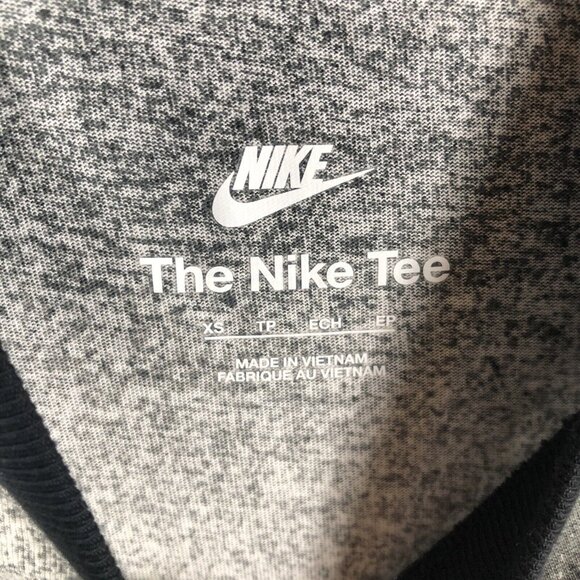 Nike Boy’s T Shirt Black & Gray Short Sleeve Size X Small - Picture 3 of 8